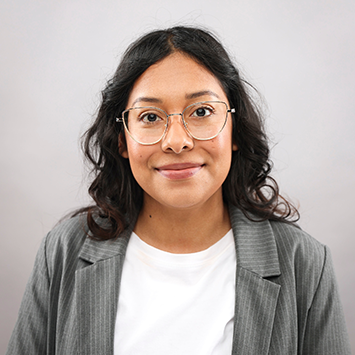 A headshot of Jennifer Castillo Coy