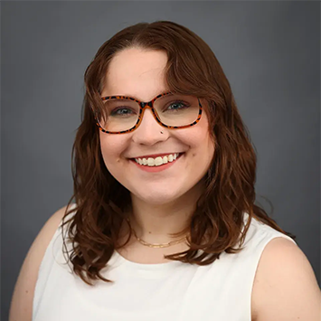 A headshot of Kaylee Lloyd
