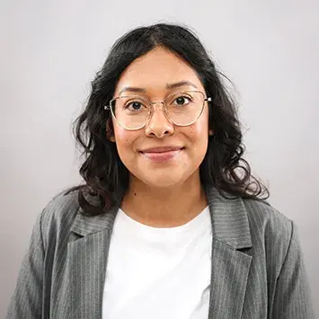 A headshot of Jennifer Castillo Coy